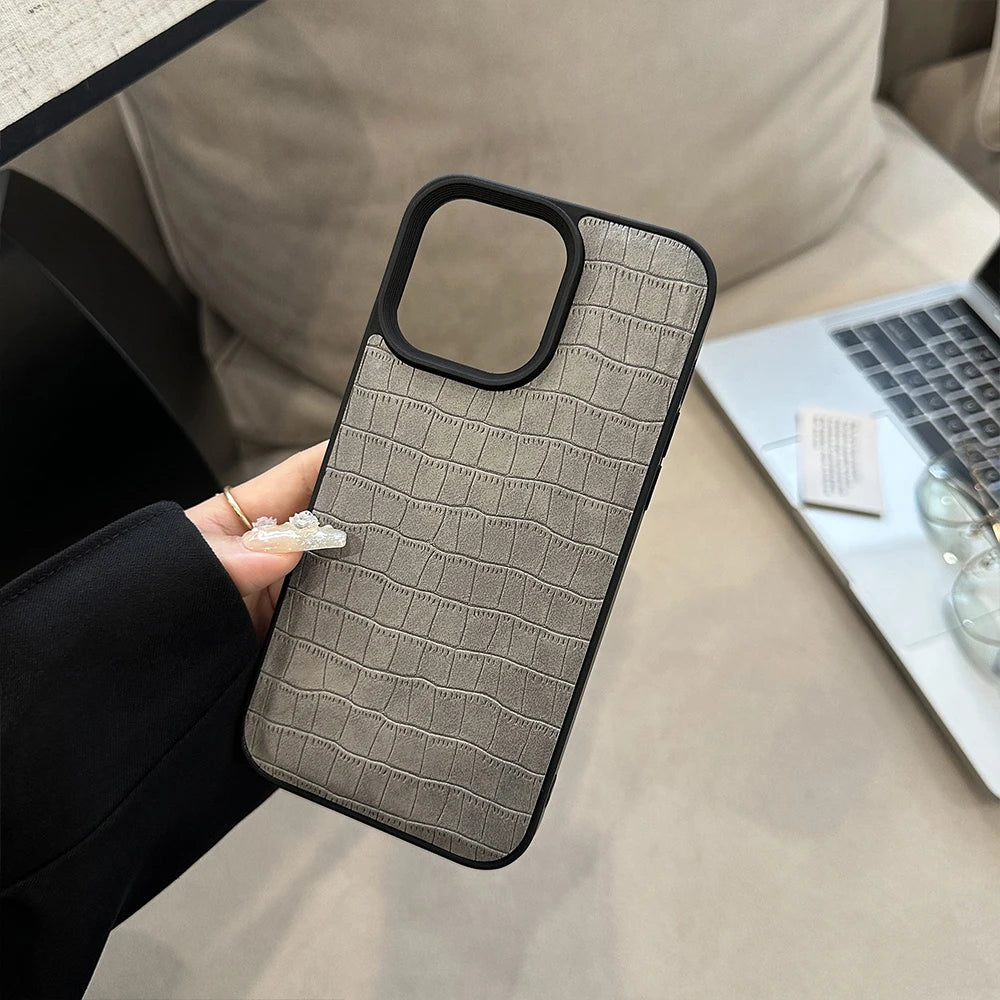 Luxury Simple Leather Phone Case For iPhone 15 Pro 11 12 13 14 Pro Max 14pro Cover Shockproof Silicone Cases For Men Women Funda